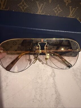 Louis Vuitton Gold Frame Sunglasses with Brown Gradient monogram logo Lenses